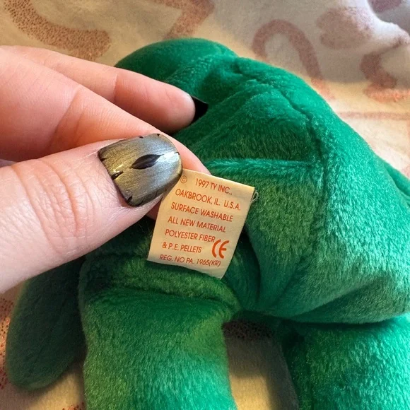 Ty Erin the Bear Beanie Baby - Picture 5 of 5